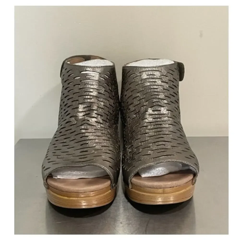 Dansko perforated leather
